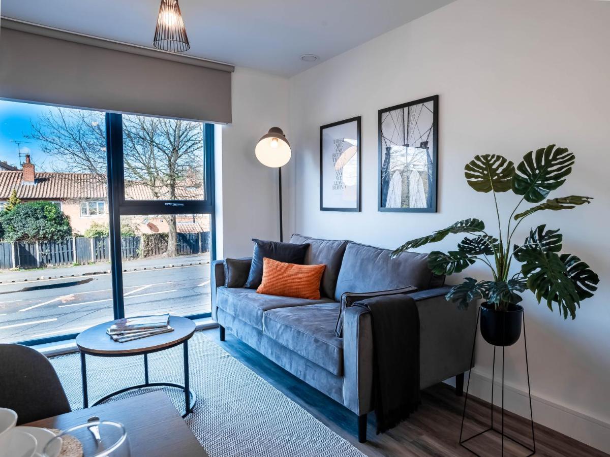 Luxe Interchange Apartment Near Old Trafford - Media City - The Quays マンチェスター エクステリア 写真